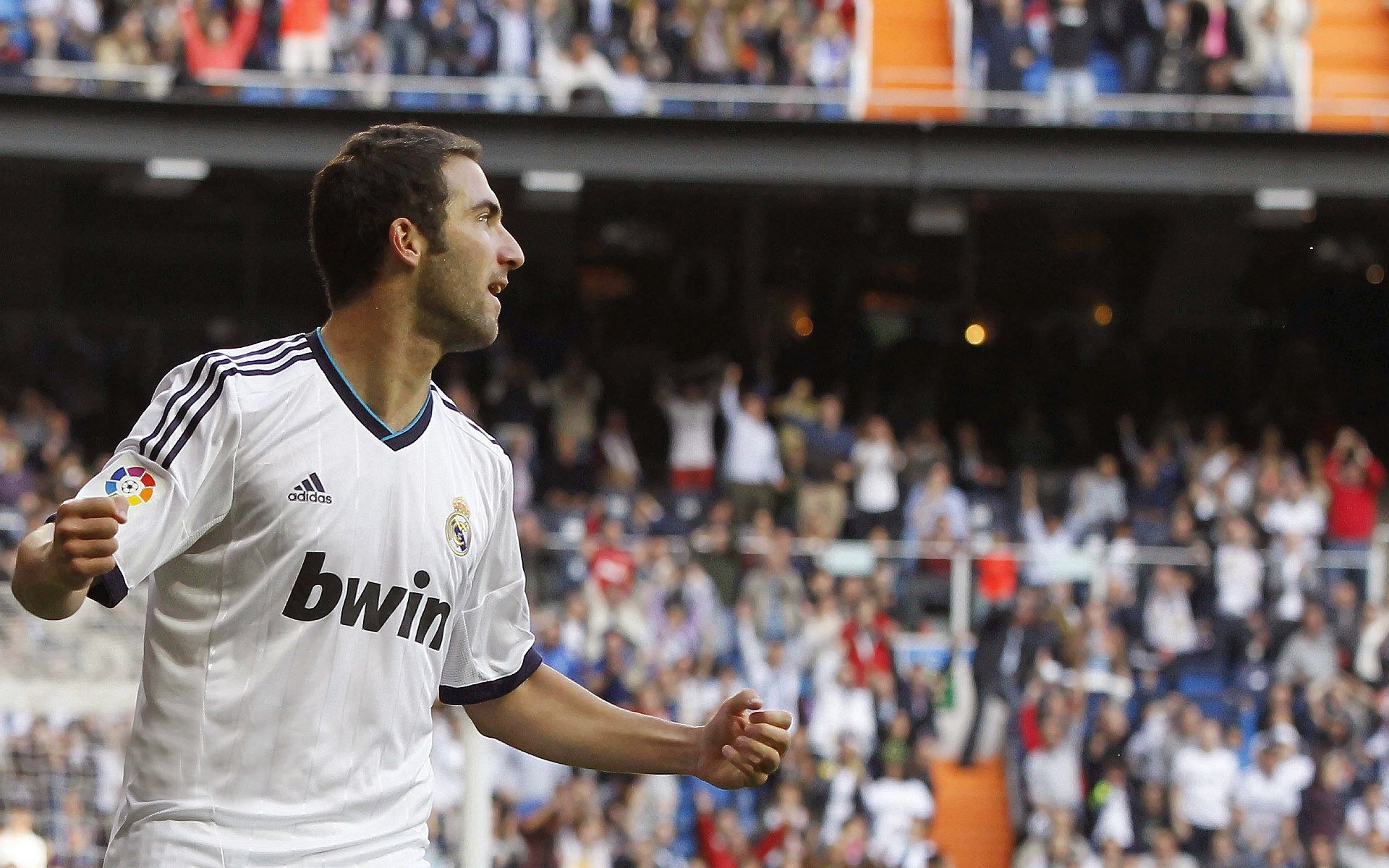 开云体育官网下载安装-东亚杯中国青年队夺冠 球迷欢呼雀跃，东亚杯2020结果  第2张